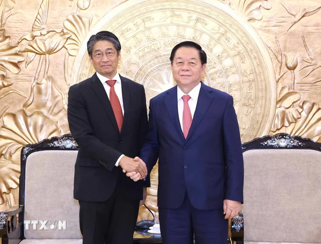 阮重义先生会见日本驻越南大使伊藤直树。（图片来源：越通社）