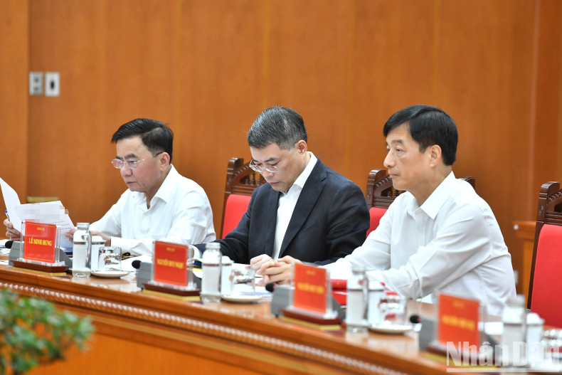 与会代表。 与会代表。