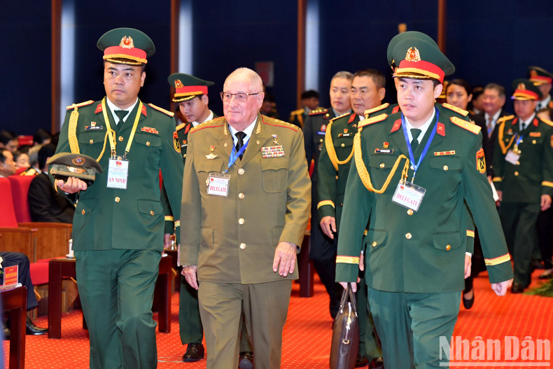 国际代表出席越南人民军建军80周年和全民国防日35周年纪念典礼。