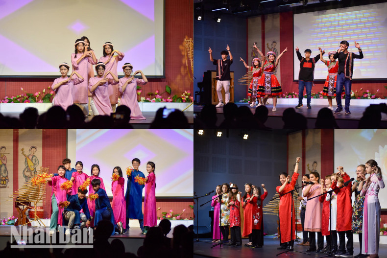 在活动框架的艺术表演。(明维 摄) 在活动框架的艺术表演。(明维 摄)