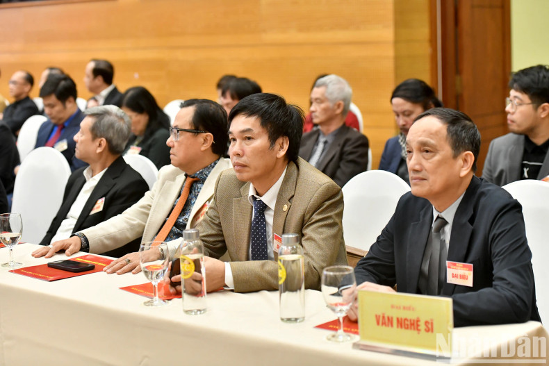 与会代表。 与会代表。