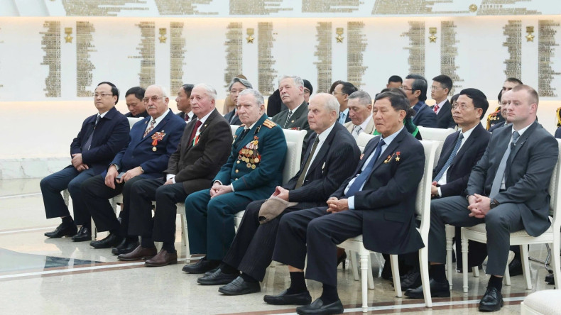 与会代表。 与会代表。