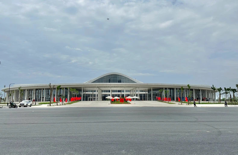 海防市会议-表演中心。 海防市会议-表演中心。