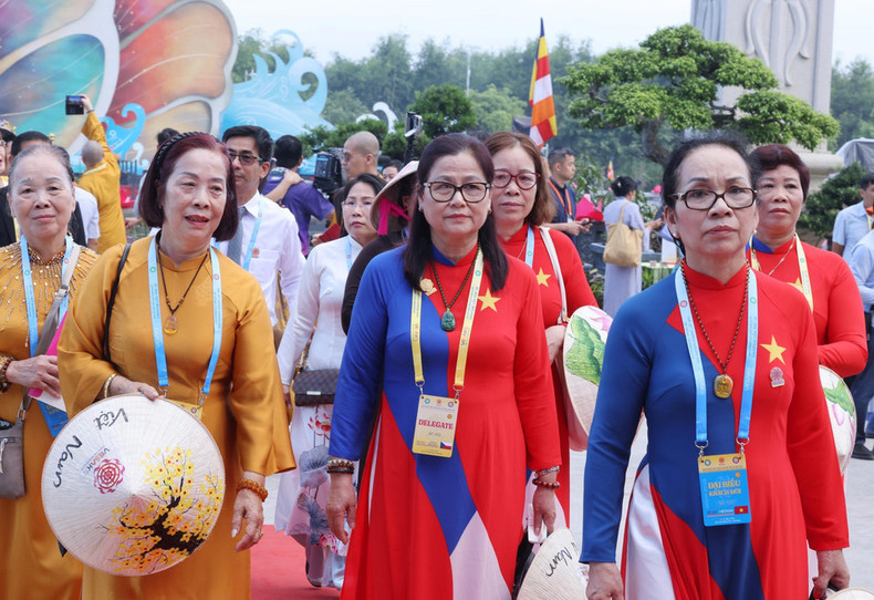 代表们出席2025年联合国卫塞节开幕式。(图片来源:越通社) 代表们出席2025年联合国卫塞节开幕式。(图片来源:越通社)