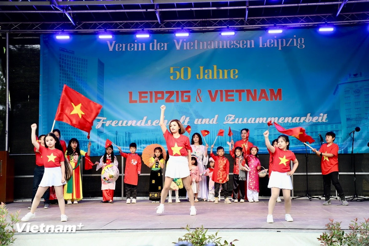旅德越南人的一个文艺表演节目。