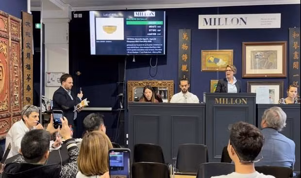 创立于法国巴黎的Millon拍卖行10月31日开启源于越南或与越南有关的300多件古董和艺术品专场拍卖会。（图片来源：越通社）