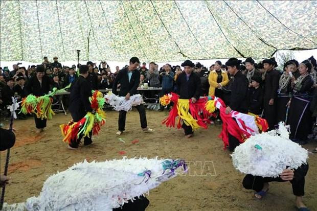 河江省侬族独特的森林祭祀仪式。