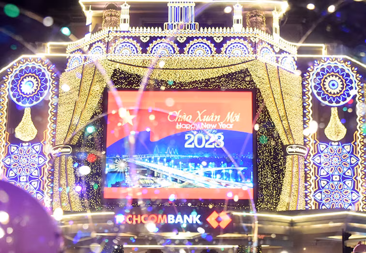 河内市喜迎2023新年气氛浓。（陈海 摄）