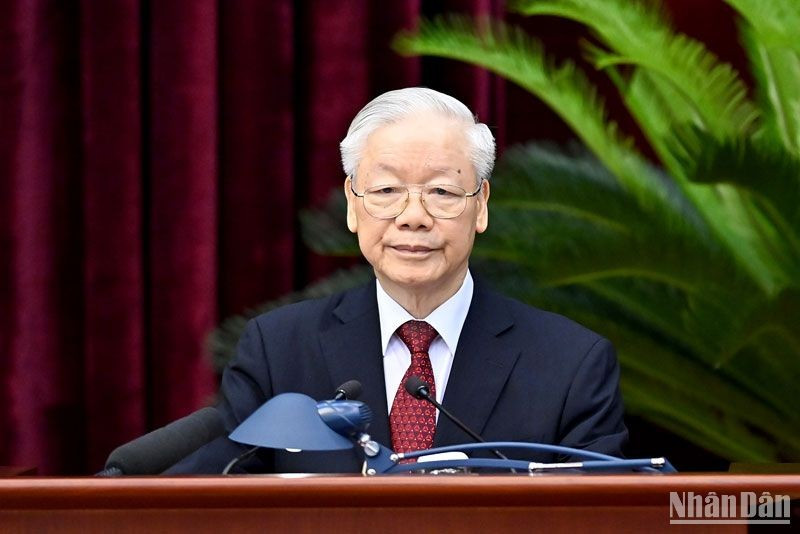 越共中央总书记阮富仲：大力推进革新事业 胜利实施党十三大的决议