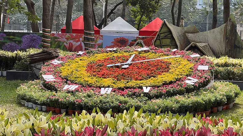 2023年越南花卉展在河内开幕。