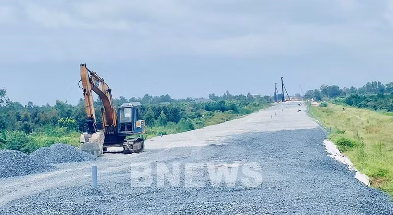 美顺-芹苴高速公路项目。