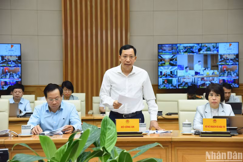 公安部代表发表讲话。（陈海 摄）