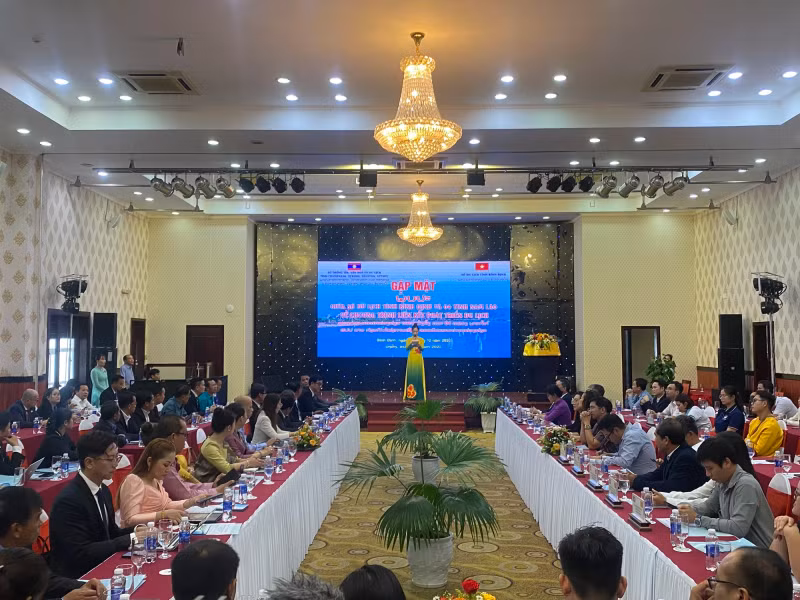 见面会场景。（图片来源：平定报）