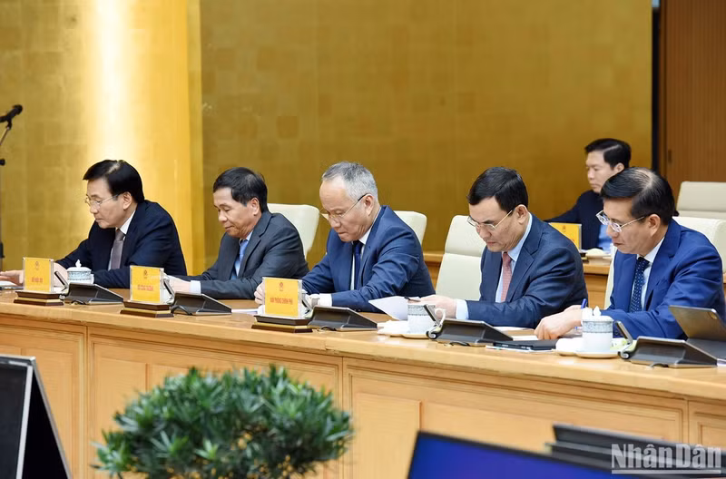 与会代表。