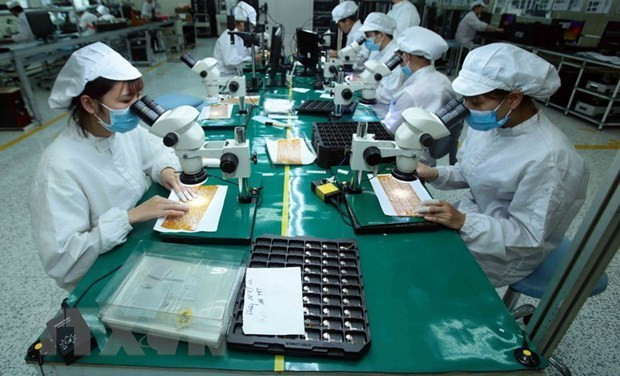附图：电子零件生产。