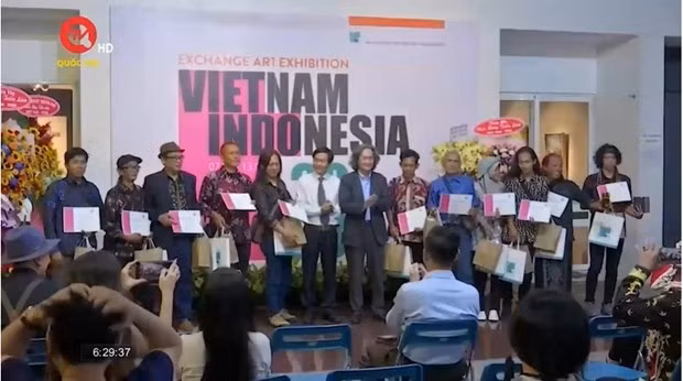 越南-印尼文化绘画展--以文化纽带促两国交流。