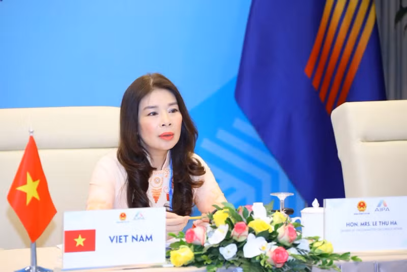 国会对外委员会副主任黎秋河就此访的意义接受了记者的采访。（图片来源：越通社）