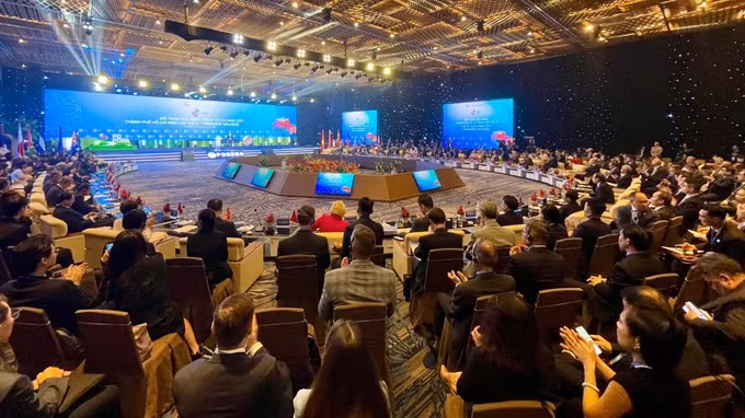 会议场景。（图片来源：sggp.org.vn）