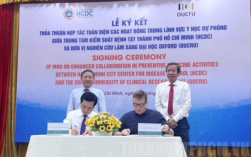 合作协议签署仪式。(图片来源:hcmcpv.org.vn)