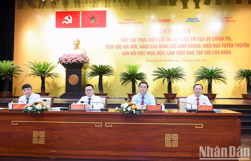 积极创新和提高导向能力、宣传效果，并将其于购买、阅读、实践党报、杂志相结合【组图】 ảnh 3