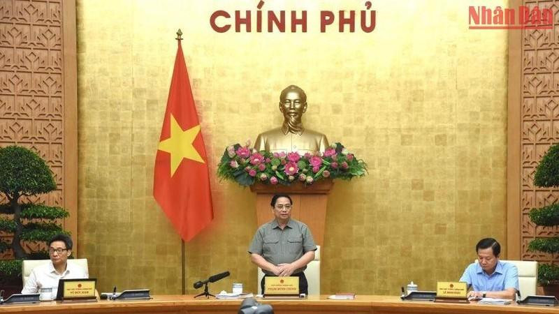 范明正总理主持会议。