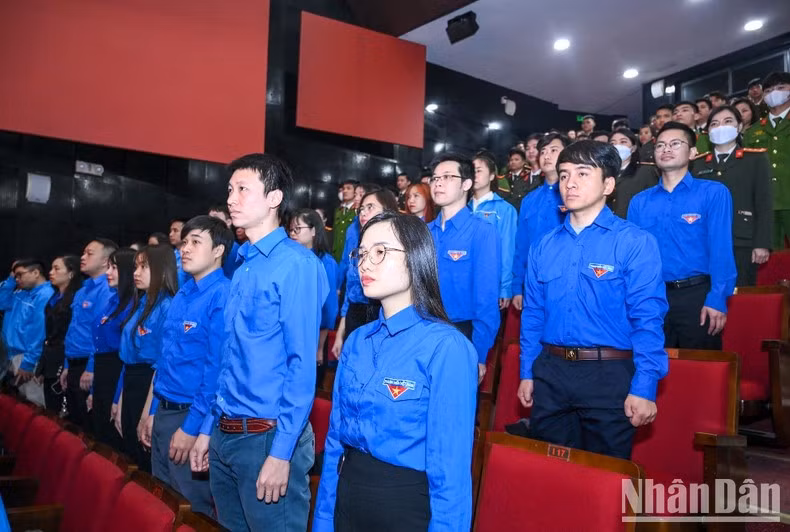 永福省青年、团员、年轻人出席仪式。