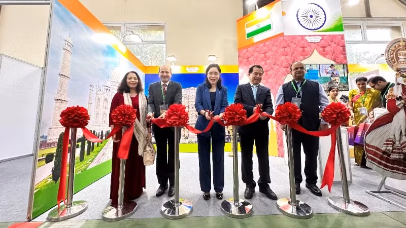 设在2025越南国际旅游博览会的印度旅游展位开张仪式。