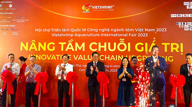 开展仪式。（图片来源：投资报）