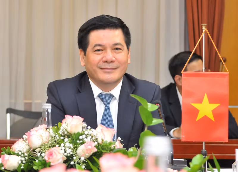 越南工贸部长阮鸿延。