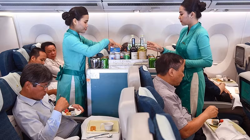 越航首次使用可持续航空燃料（SAF）执行商业飞行。