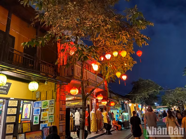 会安古城一角。