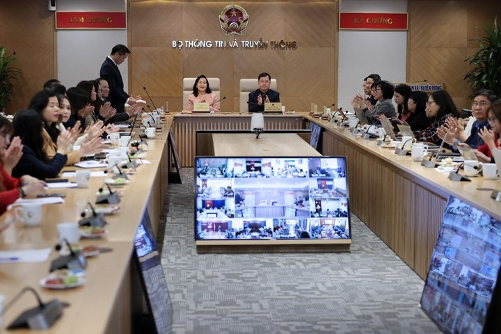 2024年“快乐越南” 摄影及短视频大赛启动仪式。（图片来源：dangcongsan.vn）