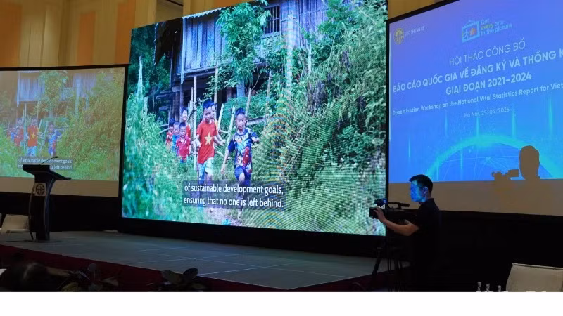 2021-2024年阶段越南公民户籍登记和统计报告公布研讨会场景。
