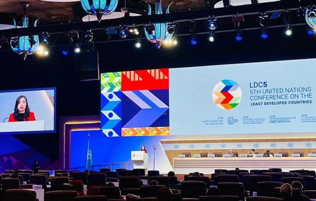 越南外交部副部长黎氏秋姮在会议上发言。（图片来源：外交部供图）