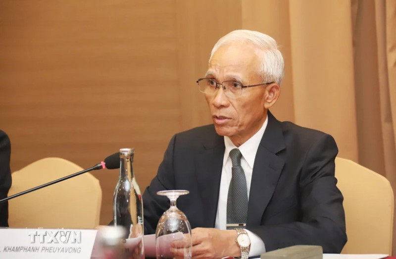 老挝人民革命党中央书记处书记、中央宣训部部长兼老挝中央理论委员会主席坎潘·佩亚翁。