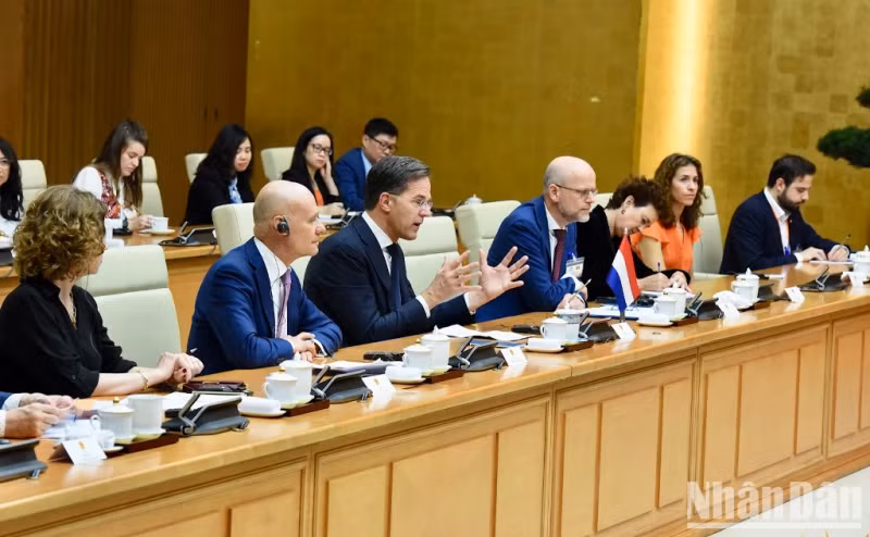 荷兰首相马克·吕特和荷兰代表团。