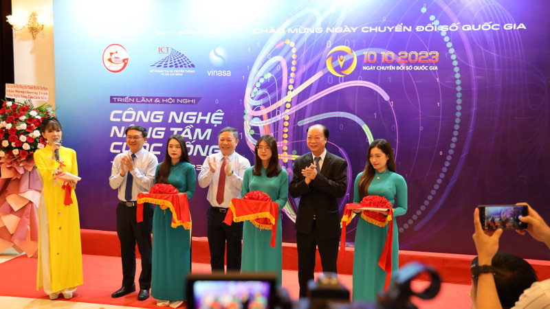 开展仪式。（图片来源：ttbc-hcm.gov.vn）