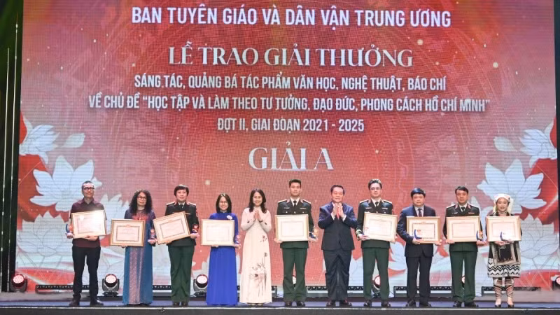 一等奖颁奖仪式。