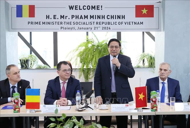 范明正总理在会上发表讲话。（图片来源：越通社）