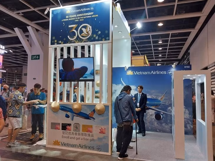 越航设在第37届中国香港国际旅游展的展位。（图片来源：越通社）
