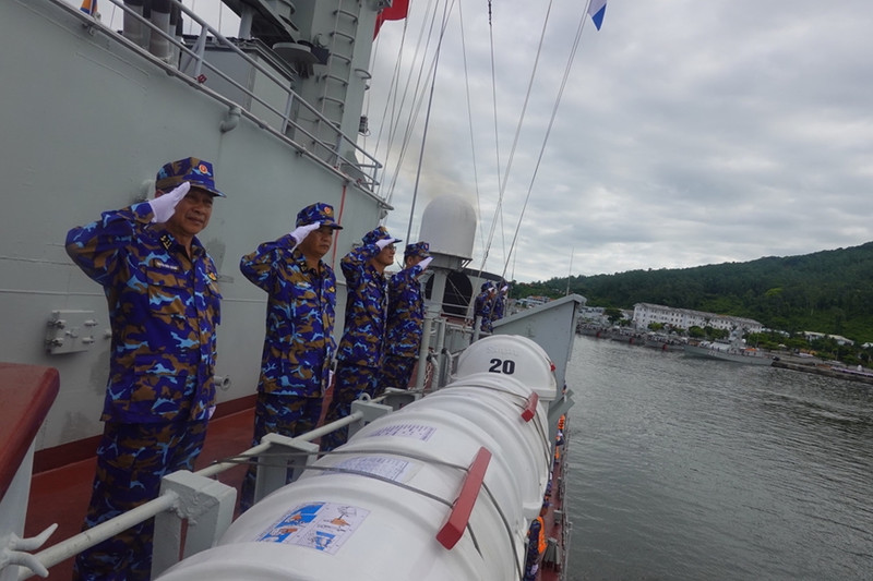 越南海军zi第三区某旅的20号舰船员。（图片来源：人民军队报）