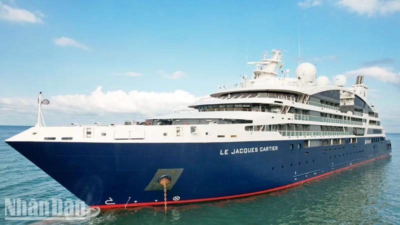Le Jacques Cartier豪华游轮2月22日上午抵达富国岛。
