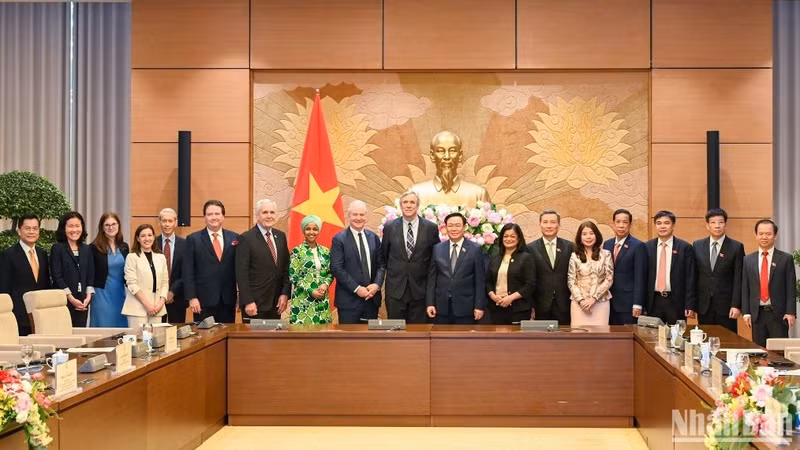 各位代表合影。