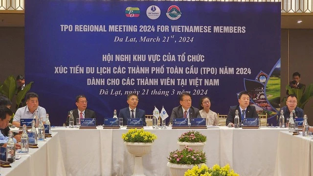 会议场景。（图片来源：thanhnien.vn）