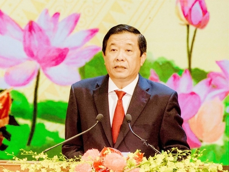 永隆省委书记裴文严。