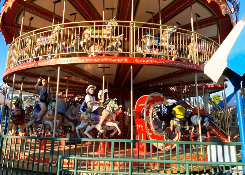 潘切NovaWorld体育综合体接待大量游客。