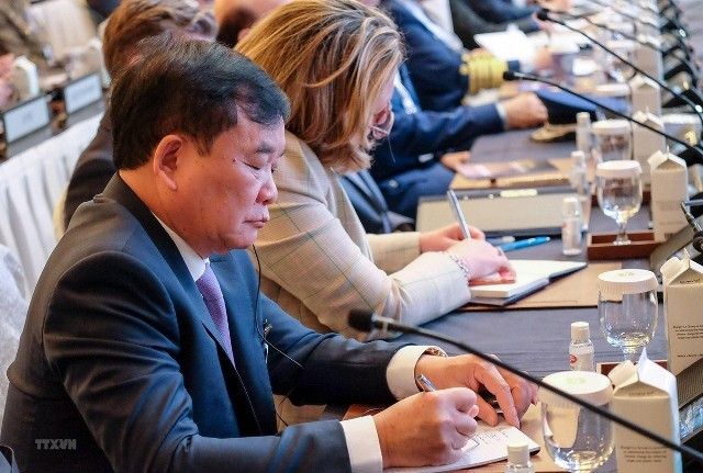 越南国防部副部长黄春战上将出席第20届香格里拉对话会。（图片来源：越通社）