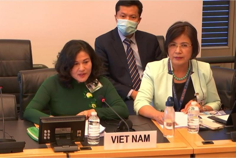 阮氏霞副部长出席对话会。（图片来源：baodansinh.vn）