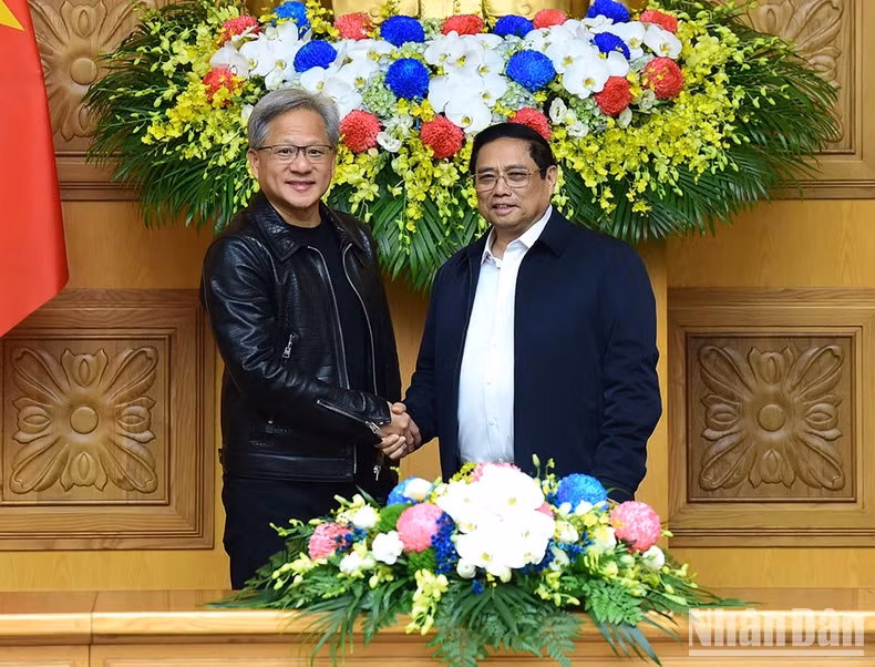 越南政府总理范明正会见NVIDIA首席执行官黄仁勋。
