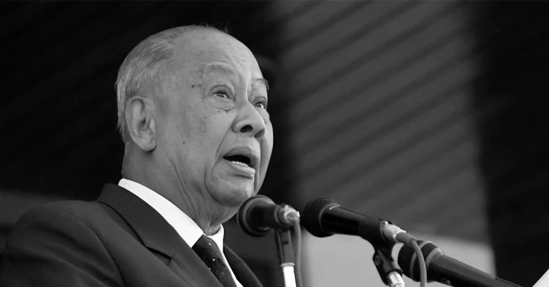 老挝人民革命党前主席、老挝前国家主席坎代·西潘敦。